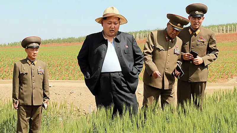 Kim Čong-un kouká, jak zlátnou klasy