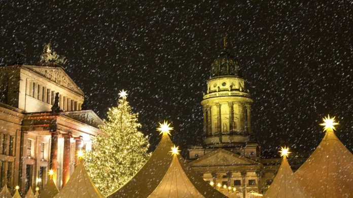 Berlín – v době adventu se tu koná přes 60 vánočních trhů