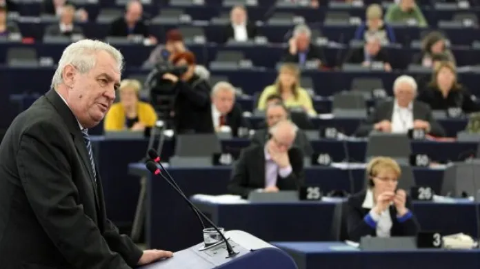 Prezident Zeman představil v EP své evropské sny