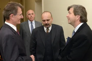 Opencard: Pětice magistrátních úředníků u soudu vinu odmítla