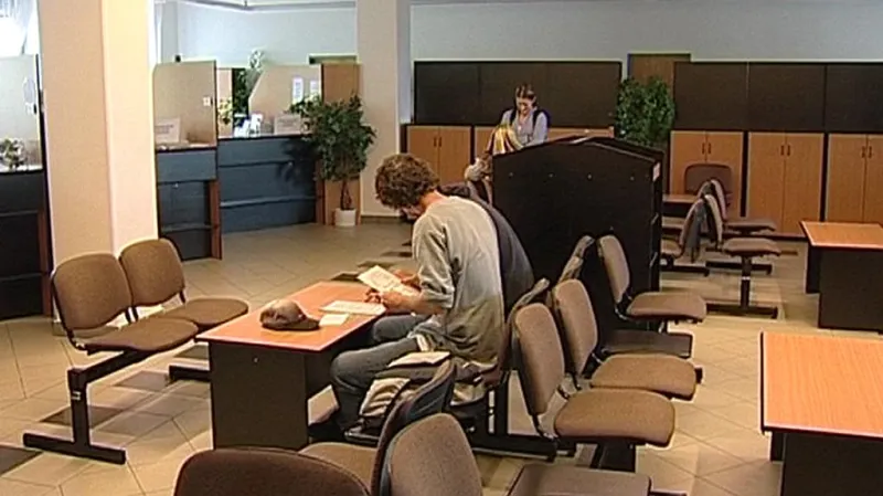 Firmy se zbavují problémů neetickými praktikami.