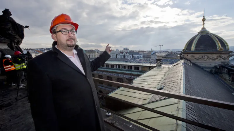 Ředitel Národního muzea se přišel podívat na škody po požáru