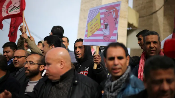 Palestinci tvrdě protestují proti plánům stěhovat ambasádu