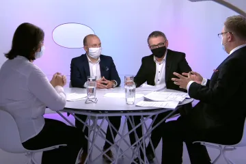 Vláda by měla znovu požádat o důvěru, myslí si Němcová. Podle Zaorálka stačí hlasování o rozpočtu