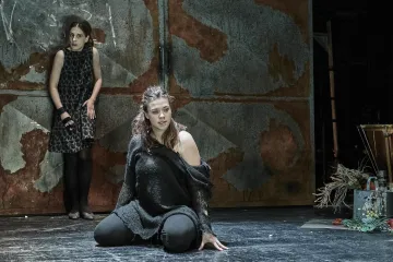 Élektra si řekne svoje, i když z toho kouká pořádné drama