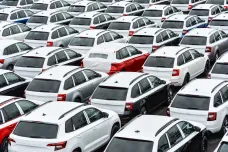 Výroba osobních aut loni klesla na 1,427 milionu vozů 