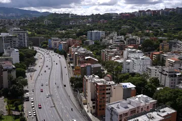 Vzdušný prostor nad Venezuelou bude uzavřen, varoval Trump