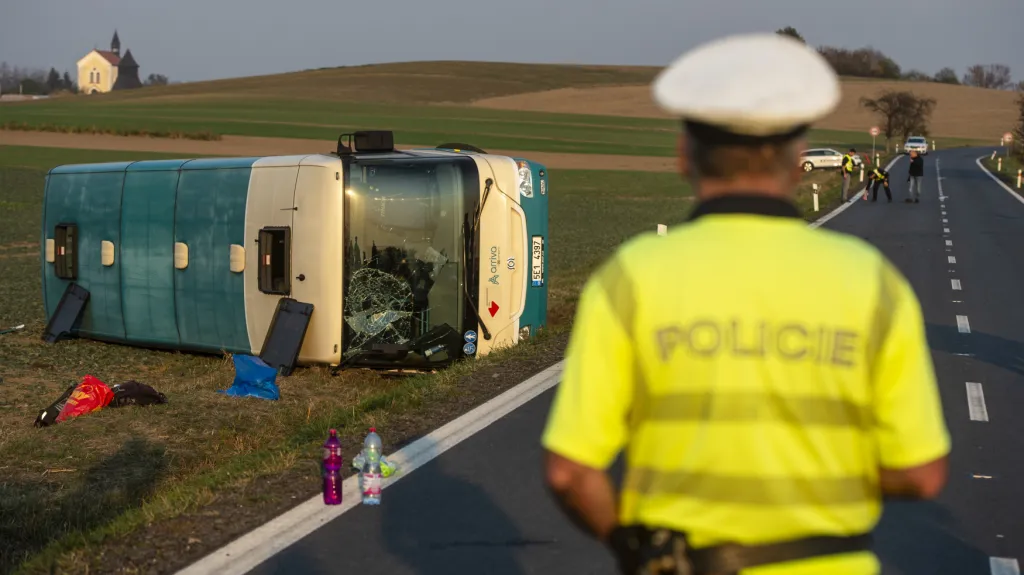 Nehoda autobusu u Holic