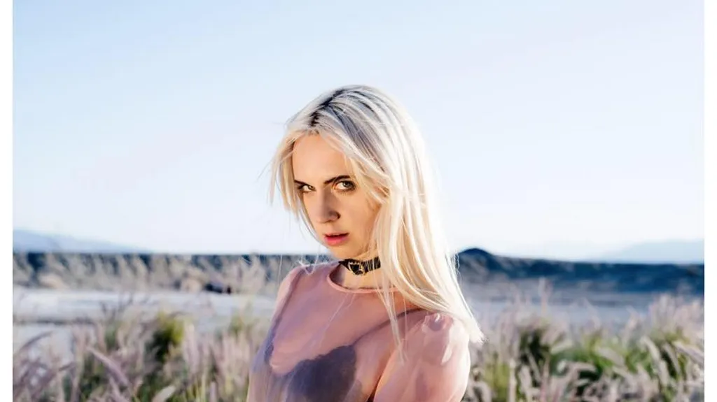 MØ