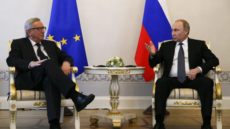 Vladimir Putin se šéfem EK Jean-Claudem Junckerem