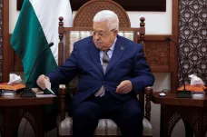 Abbás je u moci přes dvě dekády. O legitimitu u palestinské veřejnosti dávno přišel, nástupce ale nemá