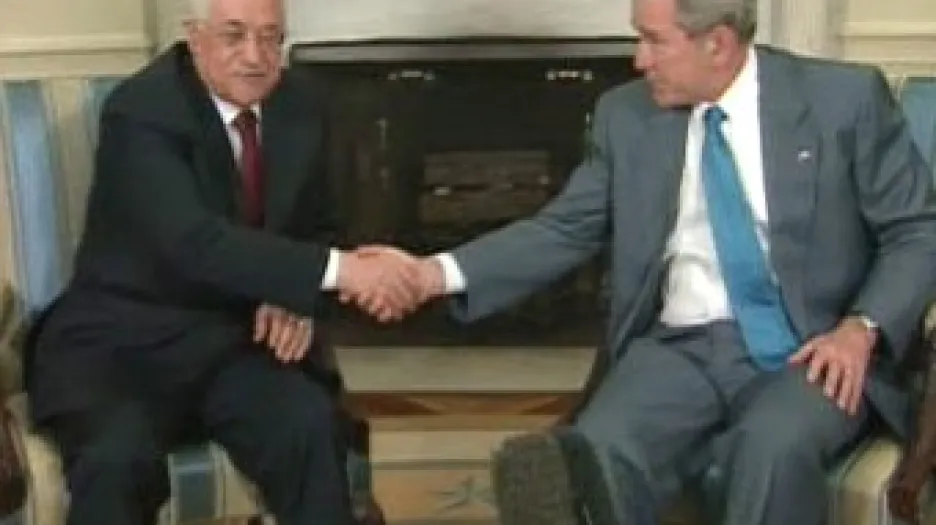 George Bush a Mahmúd Abbás