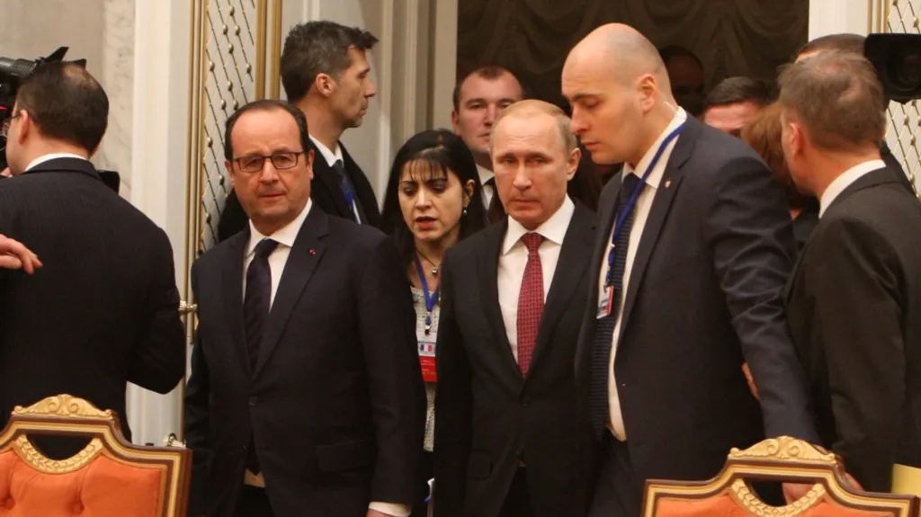 Francois Hollande a Vladimir Putin v Minsku