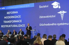 Stát musí více investovat a inovovat, soudí šéf Hospodářské komory