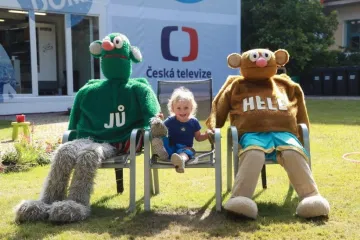 Děti s sebou. Na filmovém festivalu ve Varech se zabaví