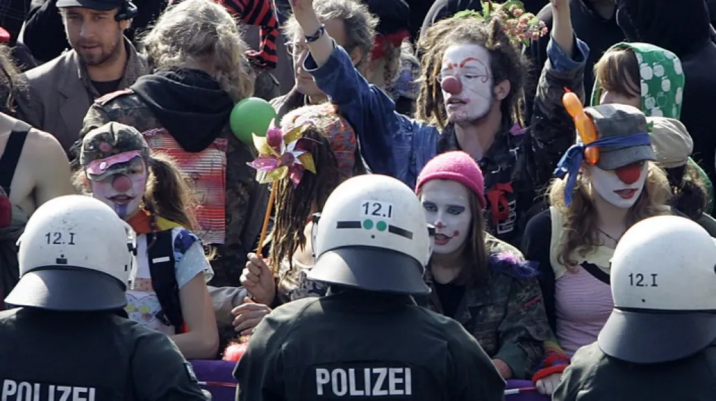 Levicová demonstrace v Kolíně nad Rýnem