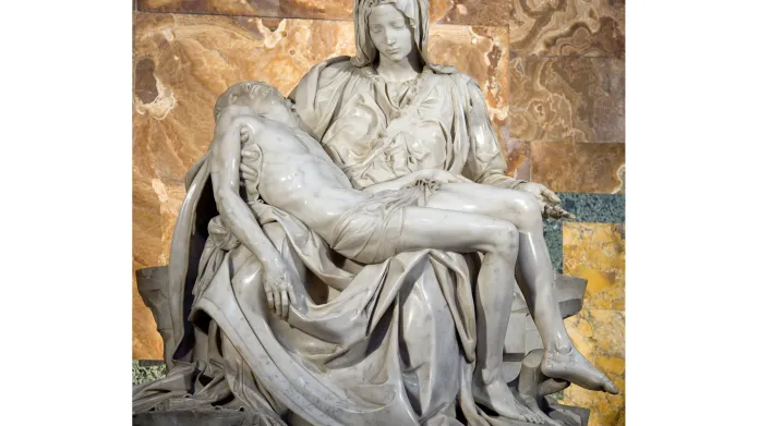 Michelangelova Pieta ve svatopetrské bazilice
