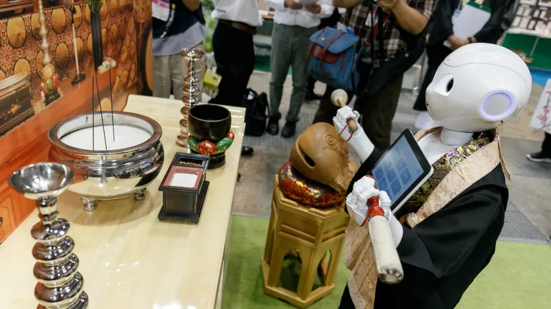 Robotický buddhistický kněz Pepper