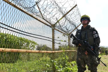 KLDR pytlačí a pašuje ohrožená zvířata, některá už vyhubila