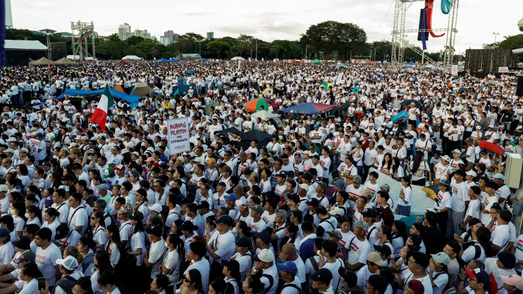 Rozsáhlé protesty na Filipínách (16. listopadu 2025)