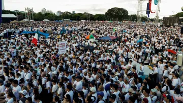 Rozsáhlé protesty na Filipínách (16. listopadu 2025)