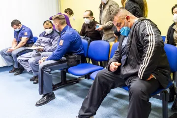 Vzpouru ve věznici kvůli covidu řeší soud. Nepokoje jsme nevyvolali, tvrdí obžalovaní