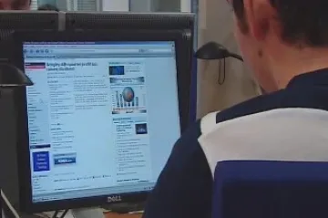 Policie má nové experty na potírání internetové kriminality