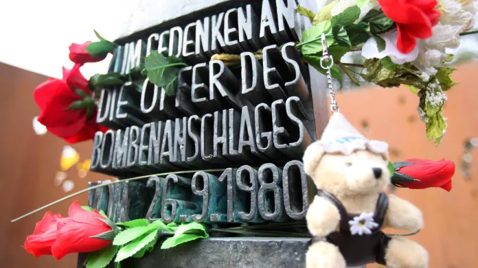 Pomník obětem atentátu z Oktoberfestu 1980