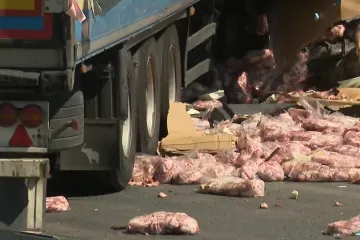 Nepozornost řidičů ohrožuje i silničáře