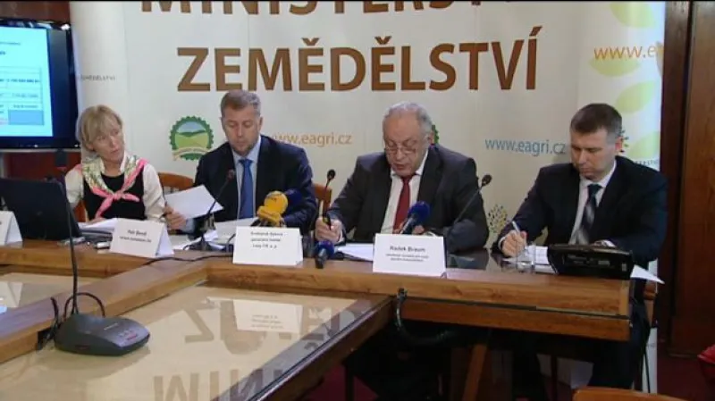 Tisková konference Petra Bendla k Lesům ČR