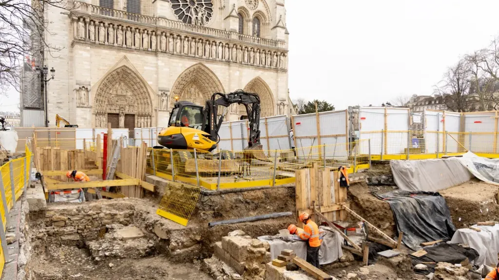 Archeologické vykopávky u Notre-Dame