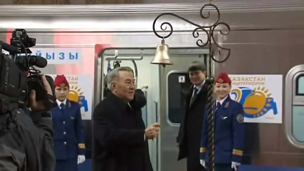 Nursultan Nazarbajev - poslední zvonění?