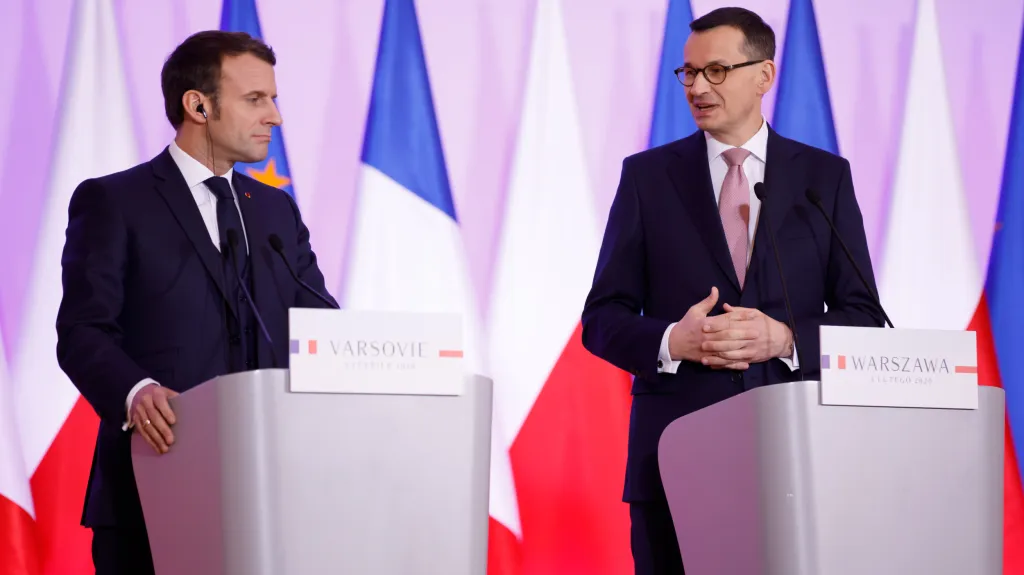 Prezident Emmanuel Macron a polský premiér Mateusz Morawiecki