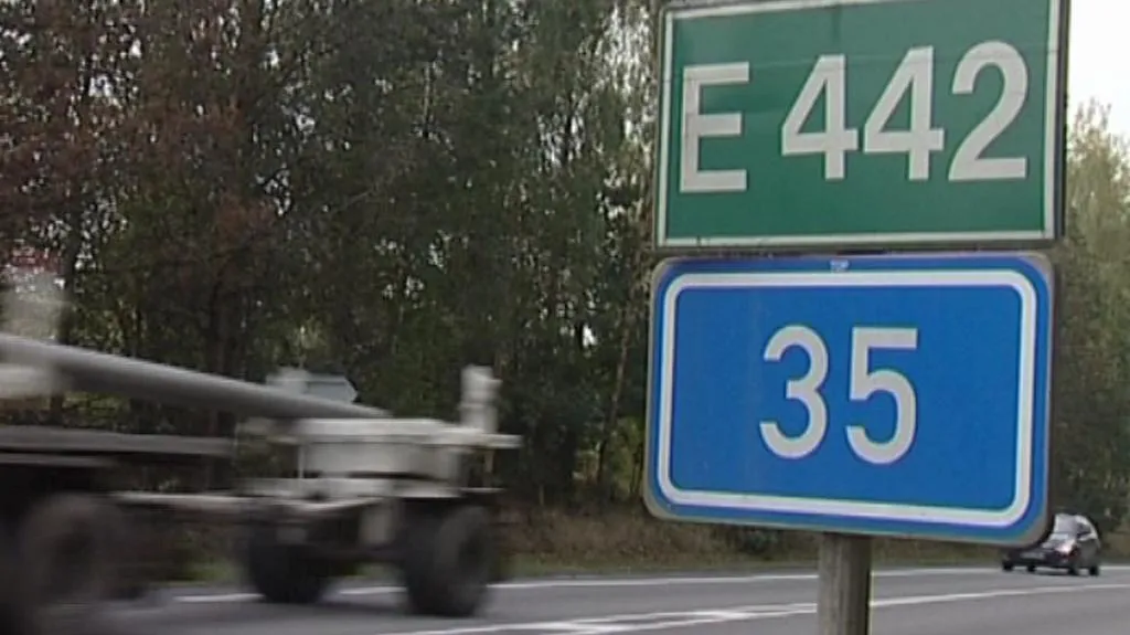 Silnice číslo 35