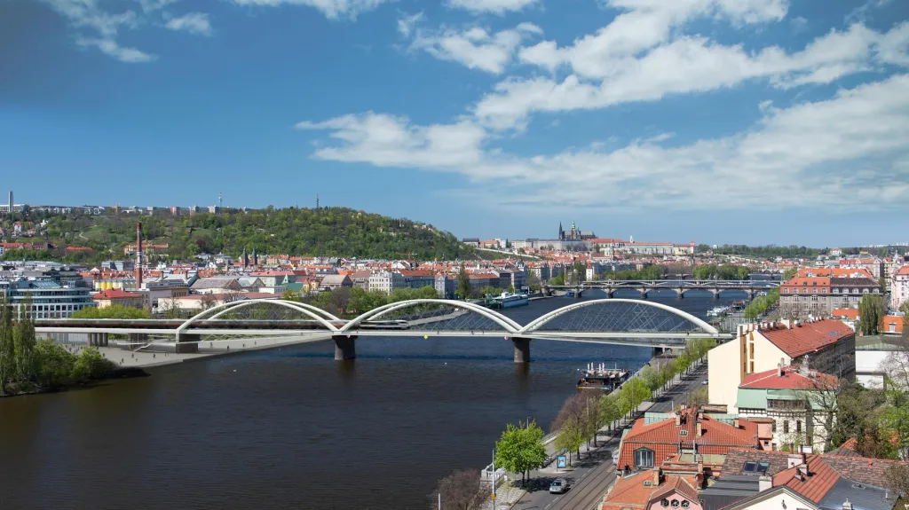Vizualizace nového železničního mostu na pražské Výtoni