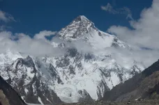 Horolezci poprvé v historii zdolali během zimy vrchol K2