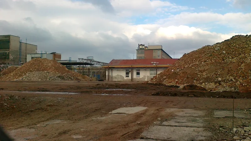 Areál na plné oživení stále čeká