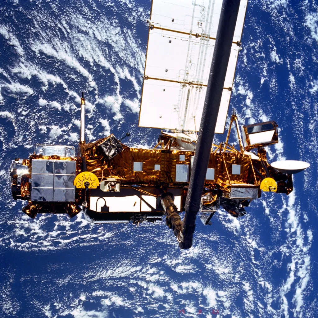 Vypuštění satelitního systému UARS v roce 1991