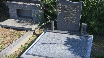 Hrob na hřbitově v Ostravě-Radvanicích