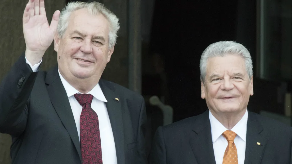 Miloš Zeman a Joachim Gauck během oslav v Lipsku