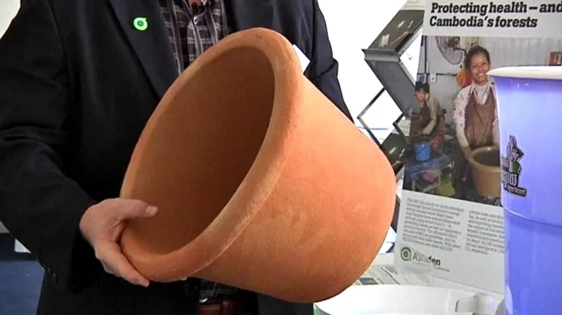 Vodní filtr z rýžových slupek