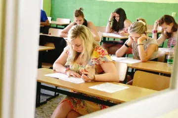Vysoká absence i málo učitelů. Inspekce zkoumala důvody neúspěchu u maturit