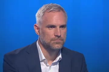 Snížení schodku zbrzdí dogmata i Babišův populismus, míní Hřib