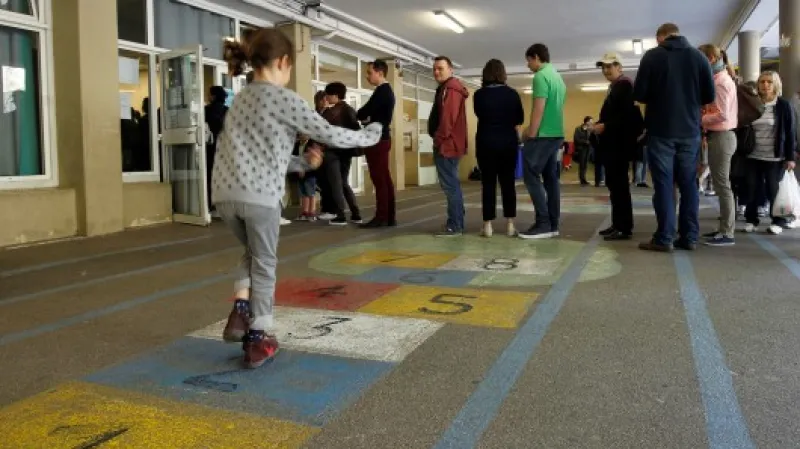 Momentky z volebních místností