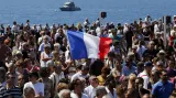 Dav uctil oběti v Nice minutou ticha
