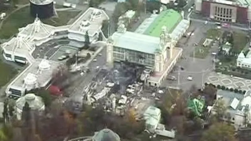 Průmyslový palác po ničivém požáru