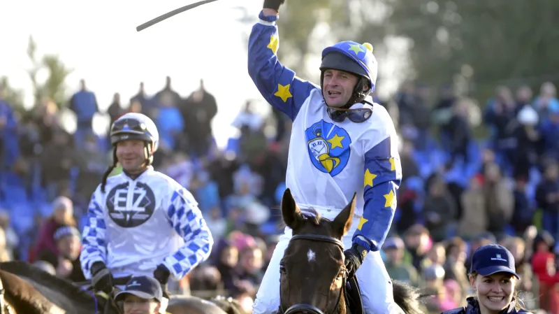 Marek Stromský v sedle Nikase