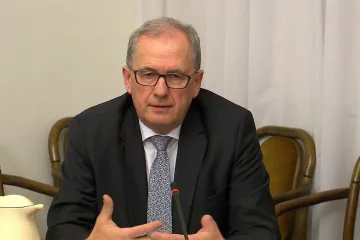 Prezidentovy výroky připomínaly výměnný obchod, uvedl před poslanci soudce Josef Baxa