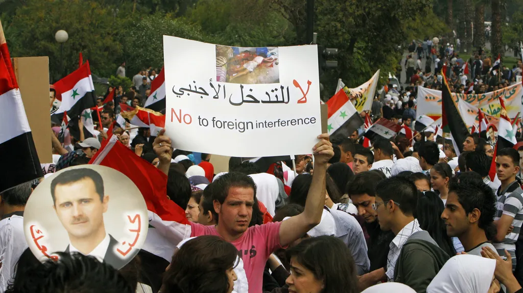 Protest na podporu syrského prezidenta