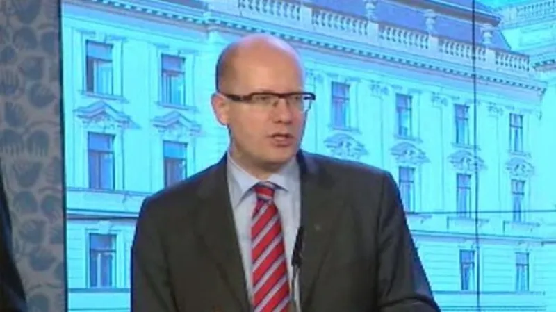 Další ukrajinské pacienty přiveze do Česka vojenský speciál